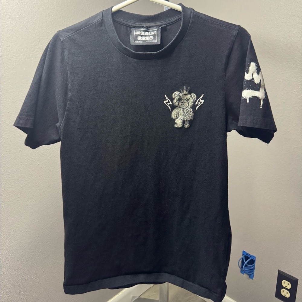 Super Massive Black Graphic bear Tee